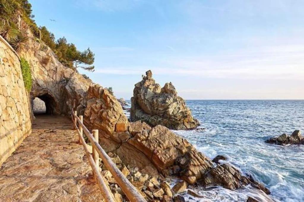 Somriu Apartament Fenals Platja Λορέτ Ντε Μαρ Εξωτερικό φωτογραφία